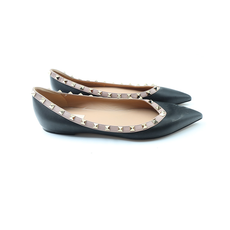 Valentino Garavani PATENT ROCKSTUD BALLET FLAT VSP 403 2 418