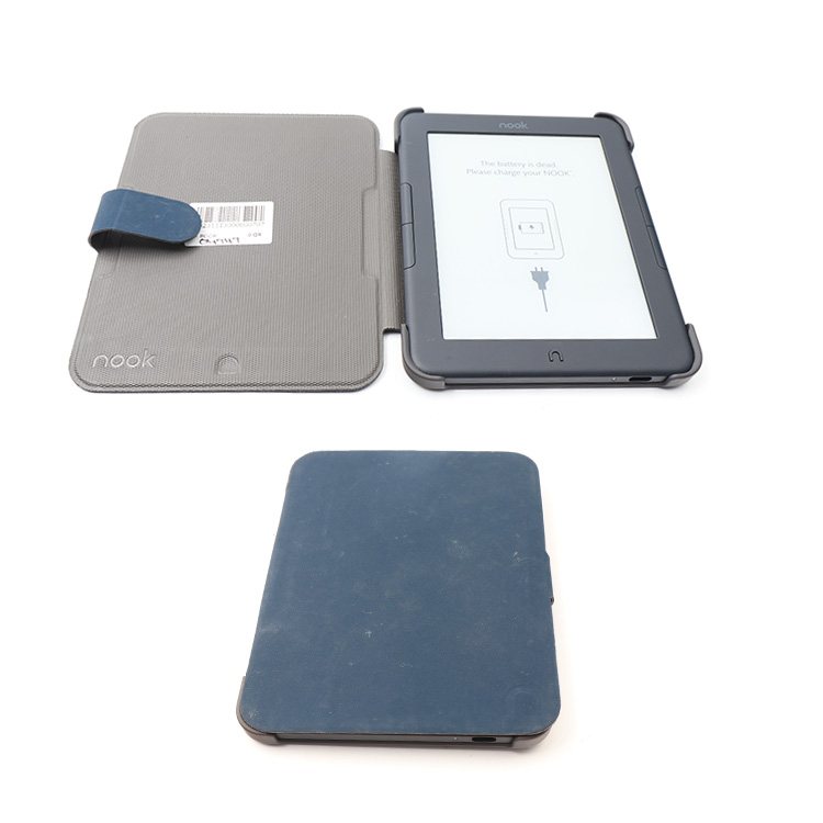 Bernes & Noble Nook Glowlight 4 EReader, 6'' TouchScreen , 32 GB Black.