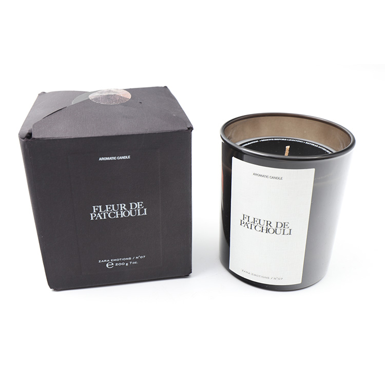 Zara Emotion Aromatic Candle Fleur De Patchouli / N07 200G