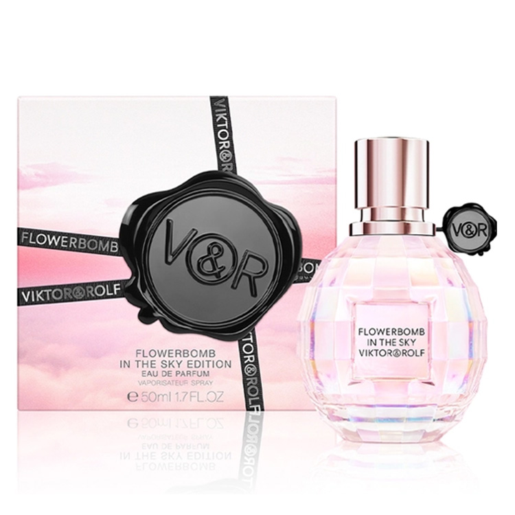 عطر فلاور بومب ان ذا سكاي ايديشن من فيكتور اند رولف ، او دي بارفان 50 مل 1.7 اونصة. OZ
