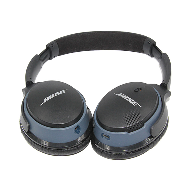 بوس Soundlink حول الأذن 2 سماعات لاسلكية بلوتوث واي فاي 15 ساعة من وقت اللعب مع بطارية ليثيوم أيون قابلة لإعادة الشحن.