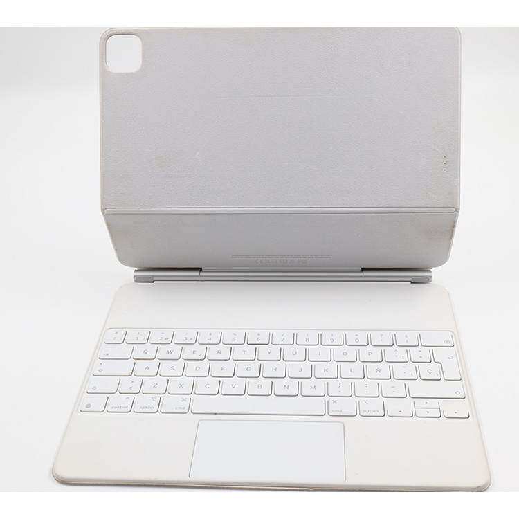 لوحة مفاتيح Apple Magic لأجهزة iPad Pro مقاس 12.9 بوصة الجيل السادس - الولايات المتحدة الامريكية-ابيض