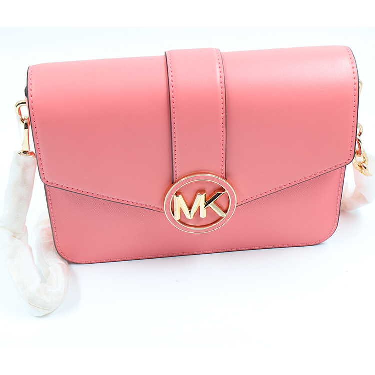 حقيبة كروس من مايكل كورس كارمن  فيغن متوسطة الحجم بلون وردي ** تأتي كما في الصورة