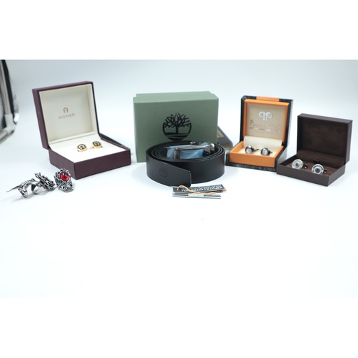 Man Mix Luxury Goods Aigner Timberland , Pirre pauls, Roberto Cavalli, Dailly Stoic, 2 Rings