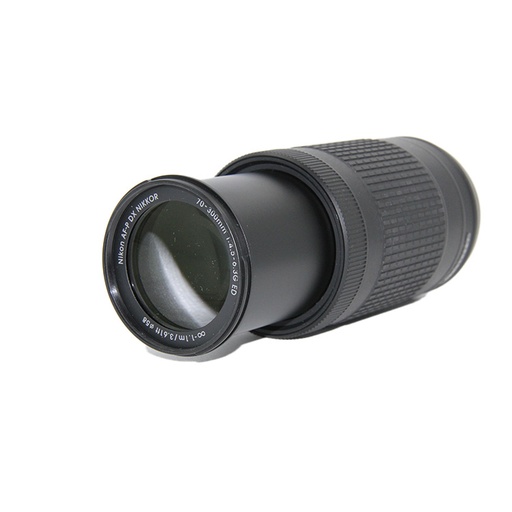 عدسة NIKKOR AF-P DX NIKKOR مقاس 70-300 مم وببؤرة f / 4.5-6.3G ED