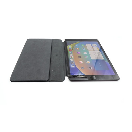 Apple iPad 9Th Gen 64 GB Gray + Keyboard and Cover