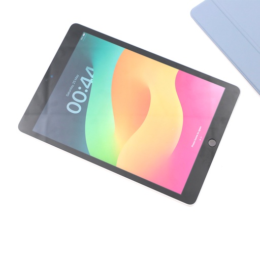 Apple iPad 9th Gen, 64 gb + Cover Case