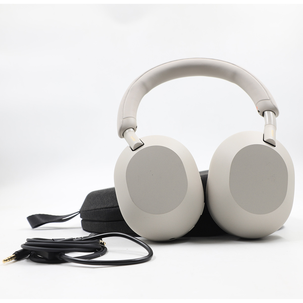 Auction For Sony WH-1000XM5 Wireless Noise Canceling Headset Grey With Black Cover